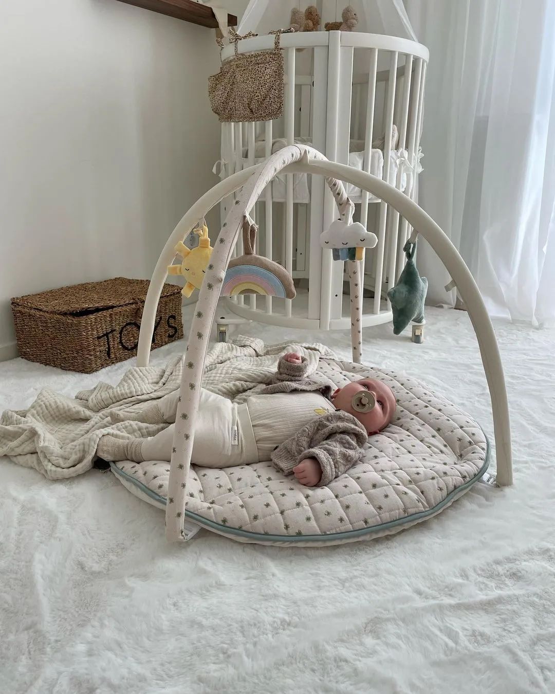 Thrilling Tummy Time: Unboxing My Perfect Playtime Pal!